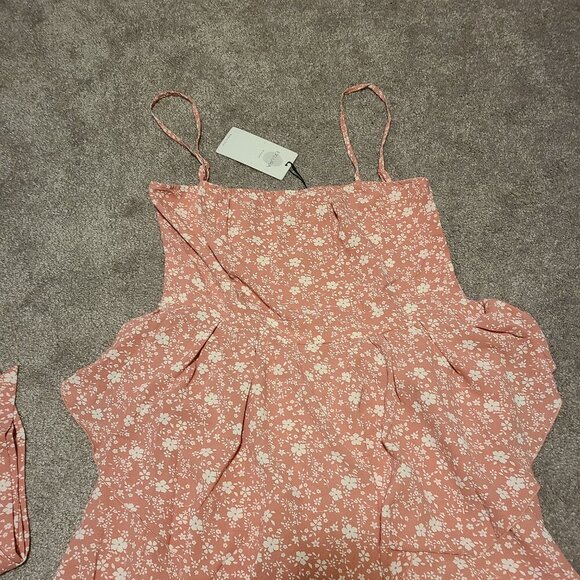 💎2/$18💎 NWT Pink floral skorts, shorts romper, spaghetti strap - Picture 3 of 4